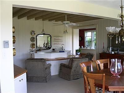 Wet bar and dining room