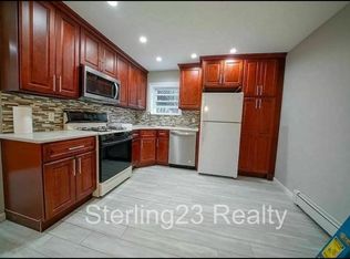 20-66 48th St #2, Astoria, NY 11105