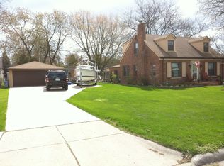 24922 Frederick St, Saint Clair Shores, MI