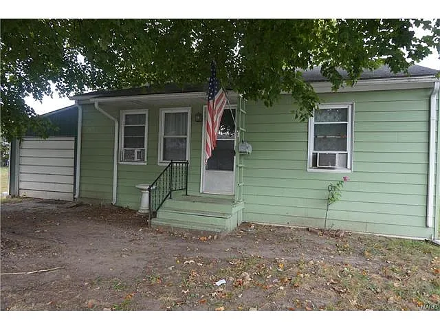 445 Wood River Ave photo 1