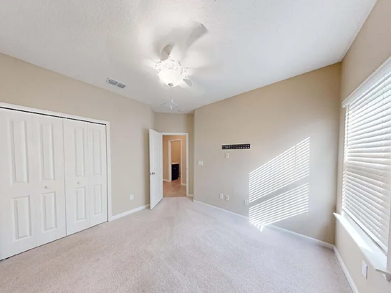 3965 Cloverdale Ct — Photo 6