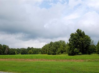 1000 Miller Rd, Walnut Cove, NC 27052