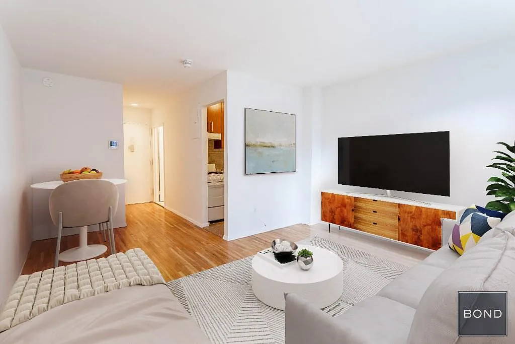 207 East 27th Street — Photo 2