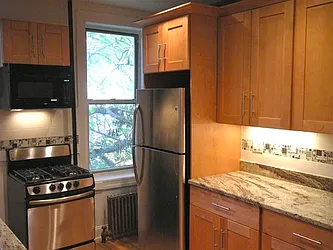 Rented by Rapid Realty Cobble Hill