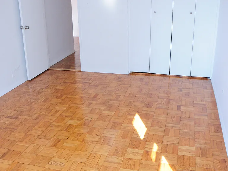10740 Queens Blvd #4E — Photo 12