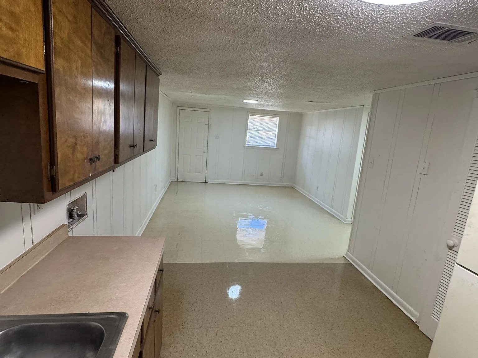 2 bed, $750 — Photo 2