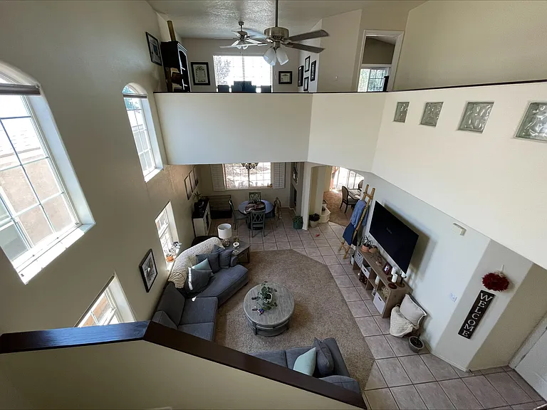 7412 Peregrine Rd NE — Photo 7