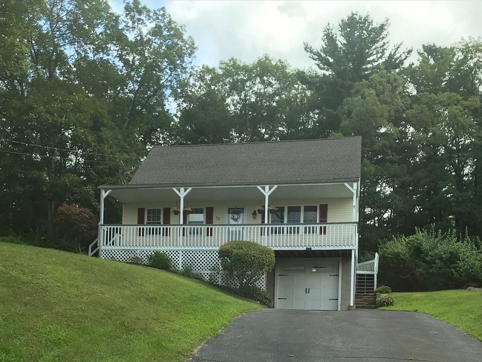 1st image of 52 Stony Brook Dr