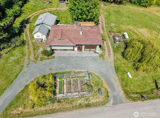 63 E Arnette Rd, Port Angeles, WA 98362