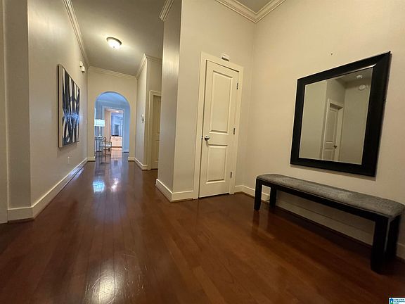 2nd image of 301 Narrows Dr