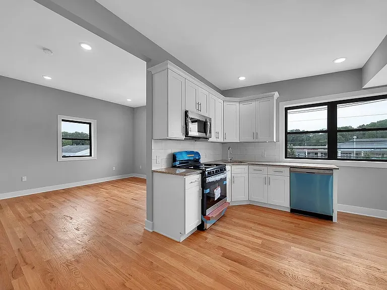 280 Pascack Rd #1 — Photo 8