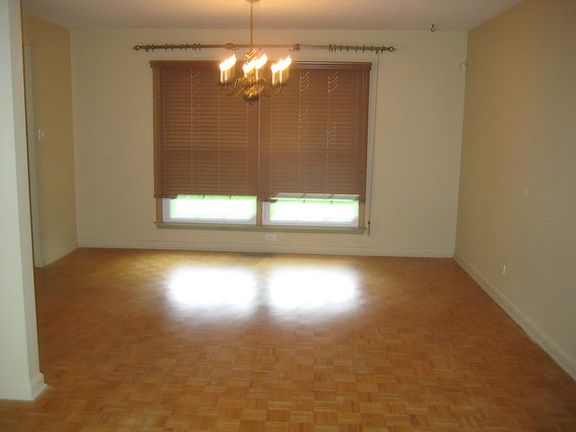 4th image of 2718 Knollwood Pl