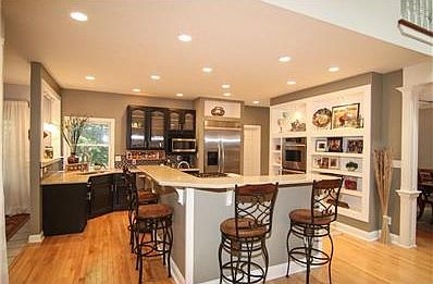 3rd image of 4611 Hickory Ct