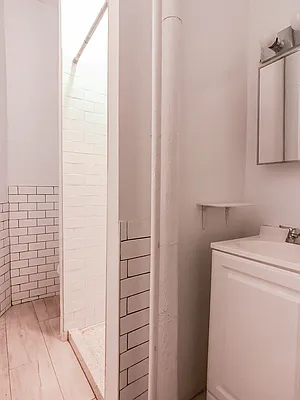 Rented by City Connections Realty | media 11