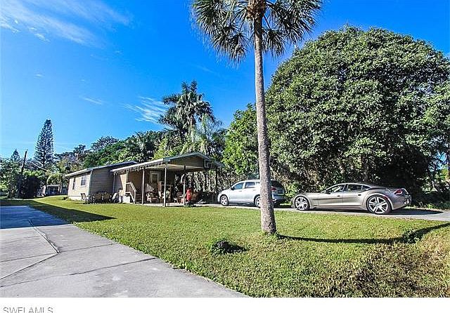 1st image of 10234 Carolina St
