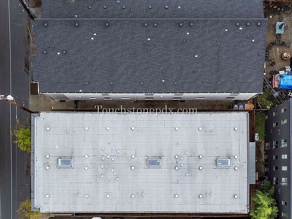 4th image of 424 NE Jessup St APT 12