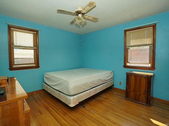 5th image of 53 Shannon Dr