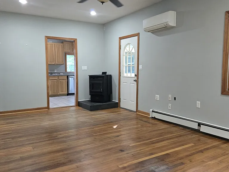 145 Liberty St — Photo 10