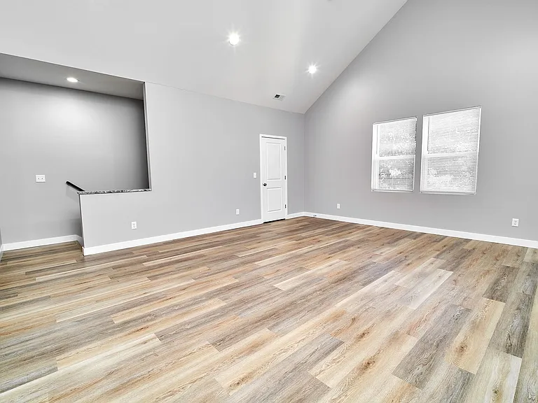 415 N Dequincy St — Photo 4