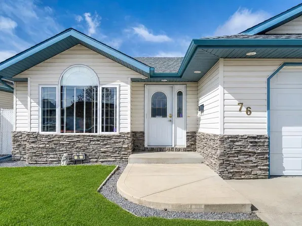 76 E Reichley St, Red Deer, AB T4P 3S3