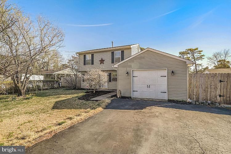 1st image of 302 Chippewa Trl