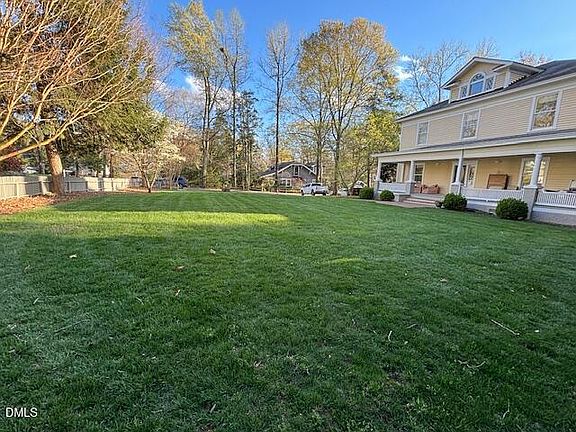 3rd image of 400 Ransom St