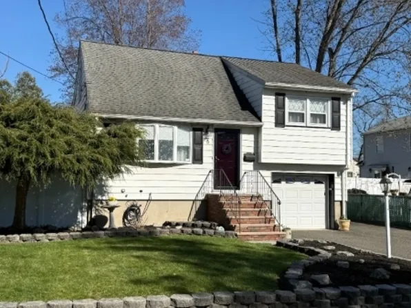 6 Evergreen Ave, Wanaque Boro, NJ 07420