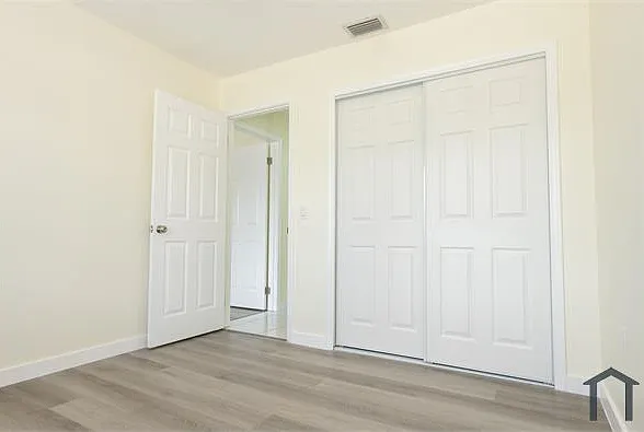 11500 NW 35th Pl — Photo 4