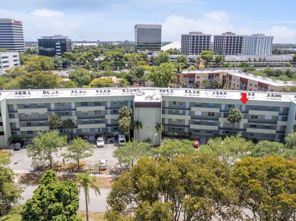 1638 Embassy Dr APT 410
