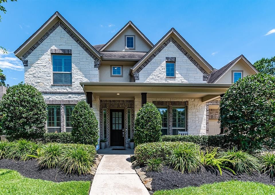 1st image of 24615 Casselberry Dr