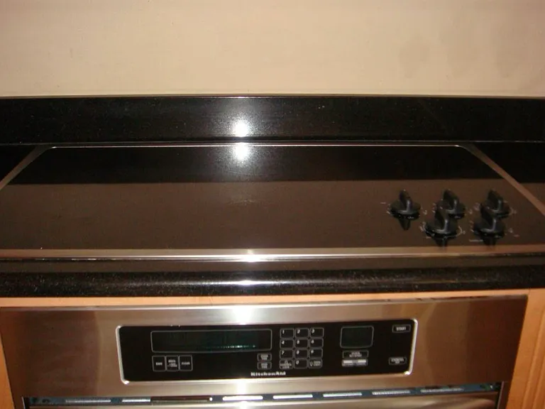 102 W Loma Vista Dr #101 — Photo 8