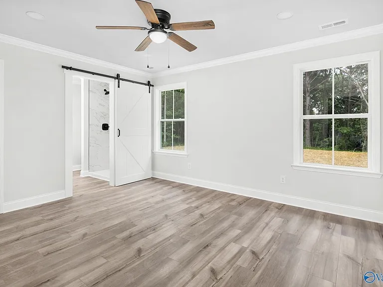 335 Maple Cir — Photo 7