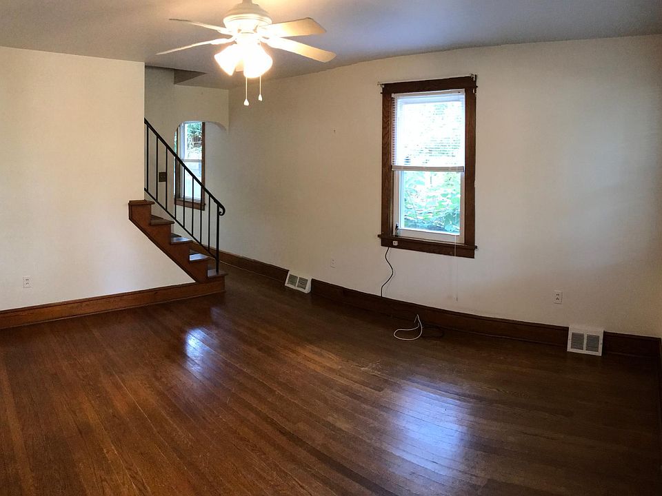 1st image of 233 N Muhlenberg St