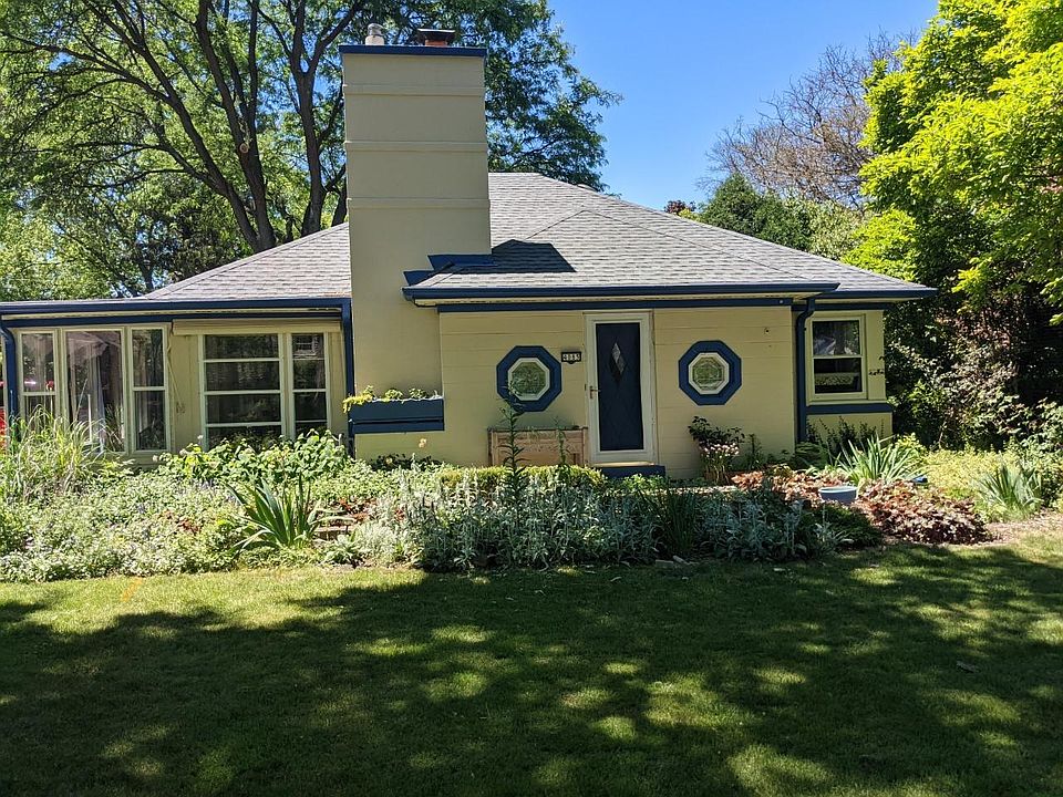 1st image of 4085 N 110th St