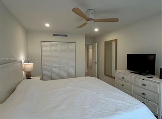 400 Kings Point Dr APT 1517, Sunny Isles Beach, FL 33160