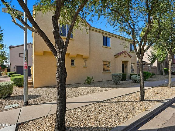 3rd image of 3040 W LOS GATOS Drive