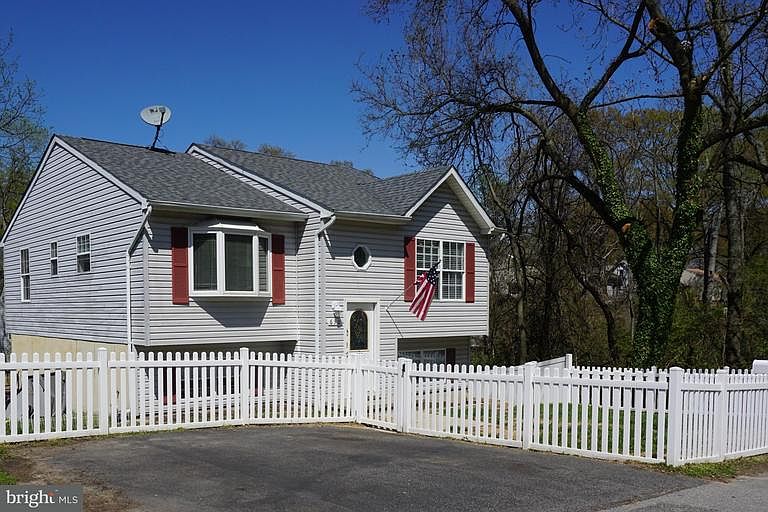 1st image of 630 Cyril Ave