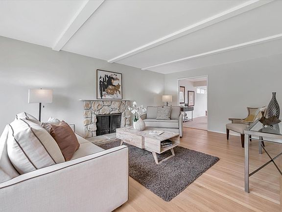 3rd image of 2370 Whitman Way