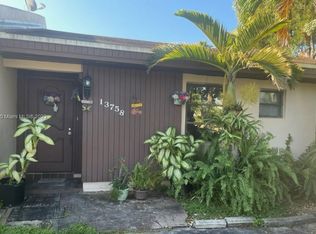 13758 SW 54th Ter, Miami, FL 33175