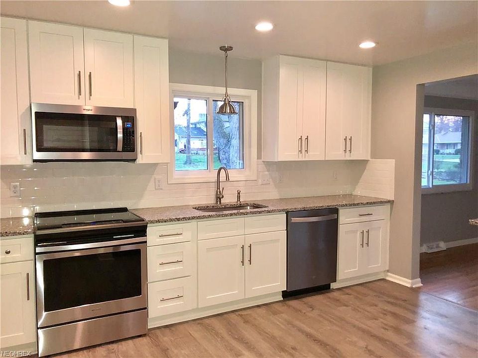 1st image of 1156 E Dartmoor Ave