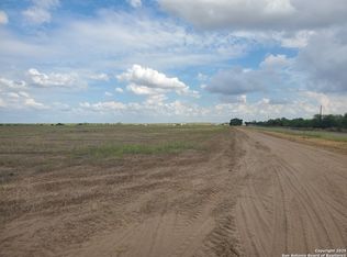 7975 County Road 2400 LOT 8, Moore, TX 78057