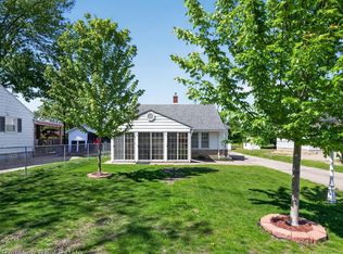 3207 Waukegan St, Auburn Hills, MI 48326