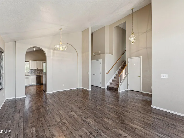 181 S Tiago Dr — Photo 3