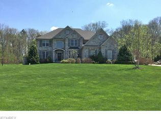 3969 River Oaks Dr, Medina, OH 44256