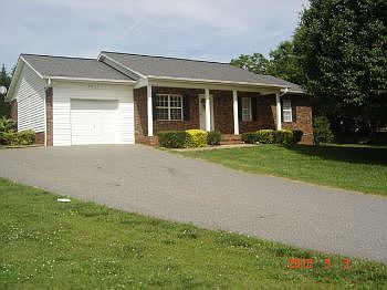1st image of 3037 11th Avenue Dr NE