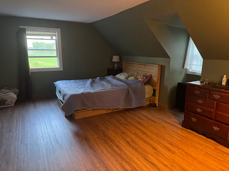 271 N Applegate Rd — Photo 22