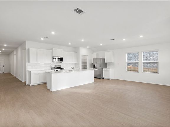 2nd image of 212 Seven Seas Dr