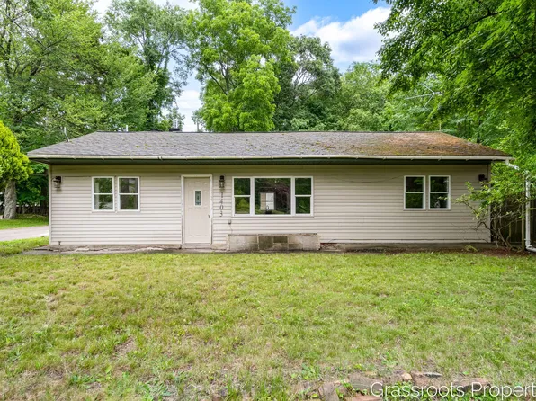 1403 S Mears Ave, Whitehall, MI 49461