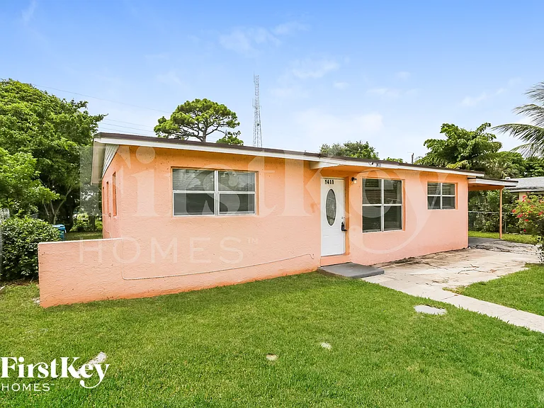 1411 NW 3rd St — Photo 1