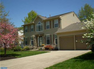 95 Parry Dr, Hainesport, NJ 08036